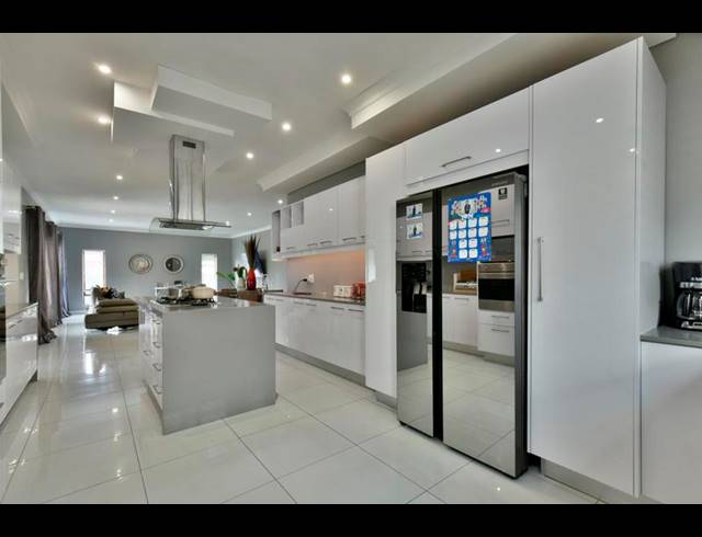 3 BEDROOM HOUSE FOR SALE IN WILLOWBROOK